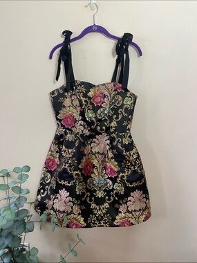 Lulus Black Floral Brocade Corset Mini Dress Medium Jacquard Tie Strap Black